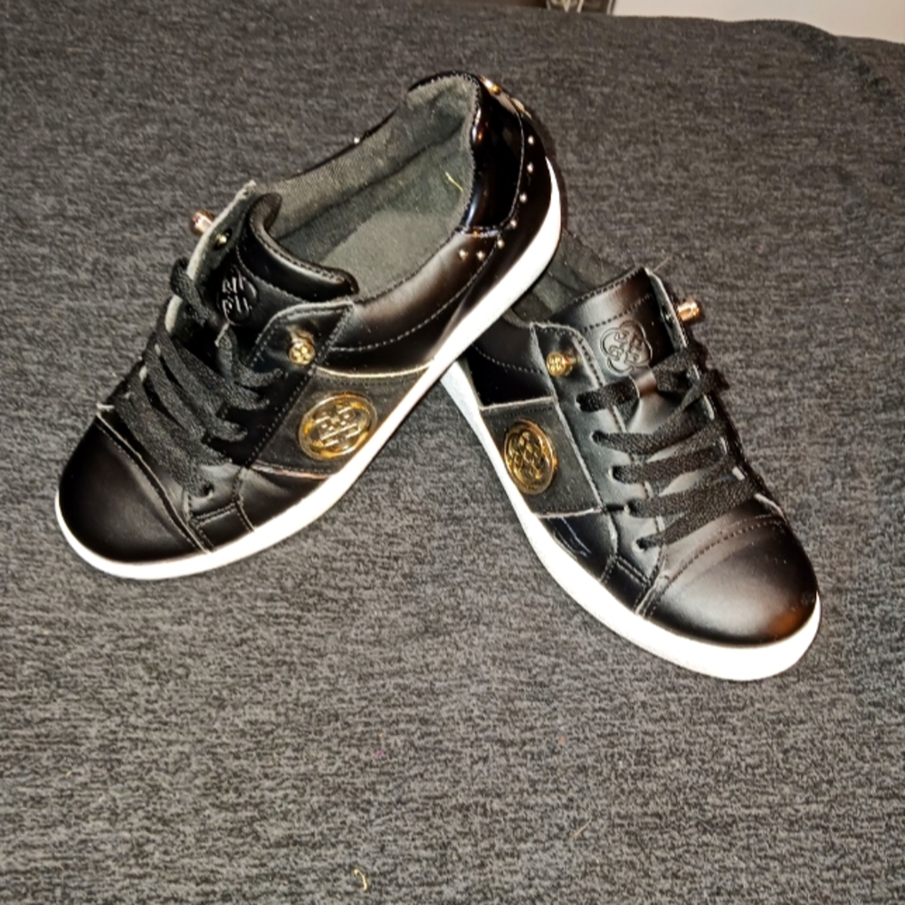 Daisy Fuentes Sneakers